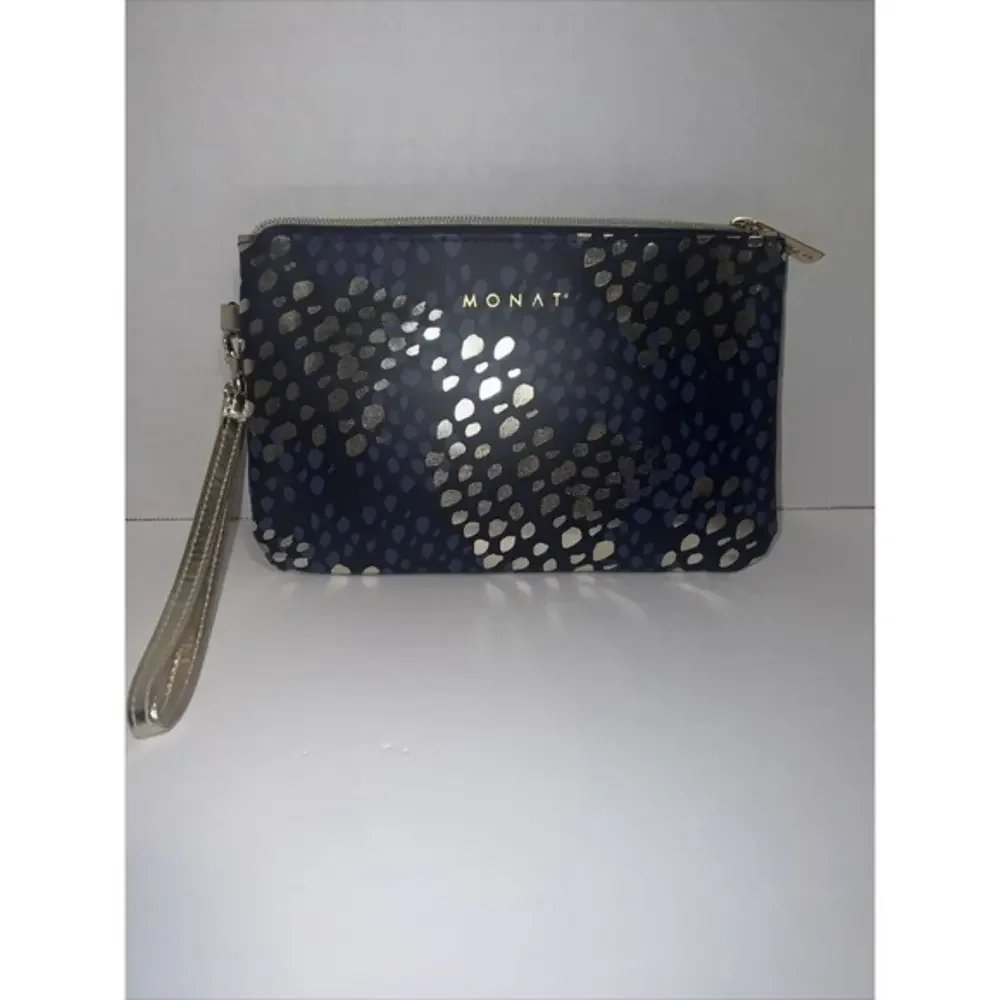 Monat Travel‎ Clutch